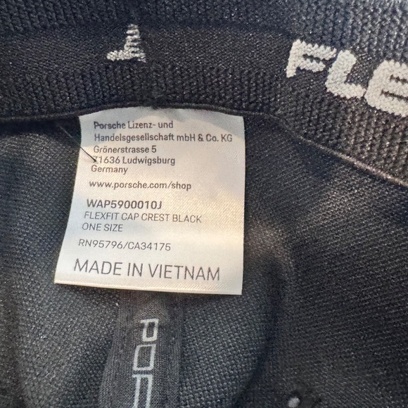 Unisex Porsche Flexfit Black Crest Cap, OSFM - Picture 3 of 6